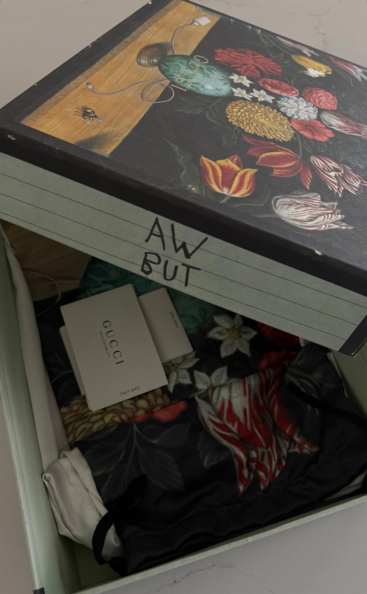 Gucci Caspar Satin Dragon-Embroidered Pumps