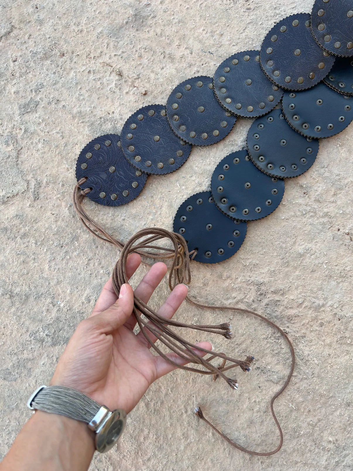 Disc leather belt