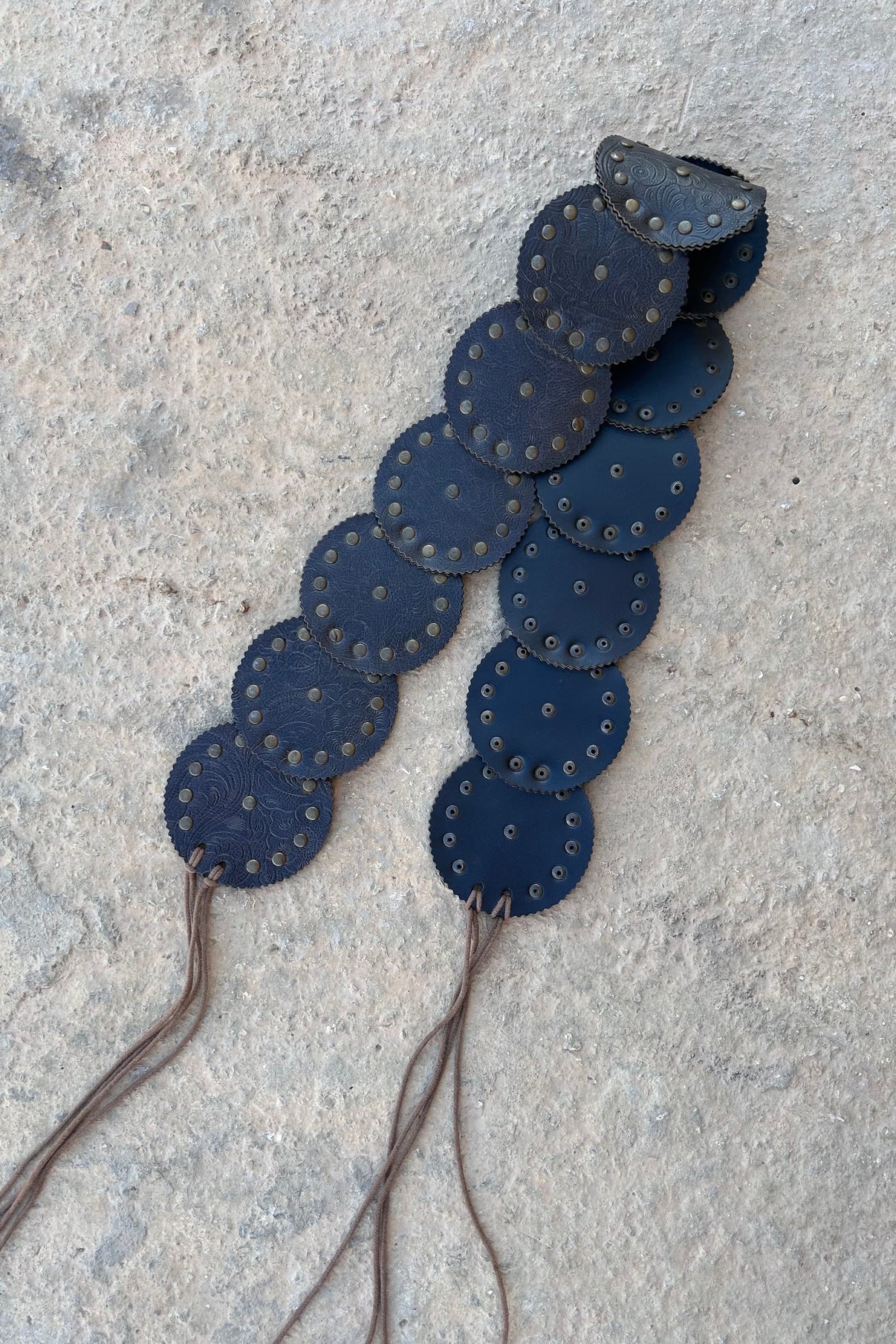 Disc leather belt