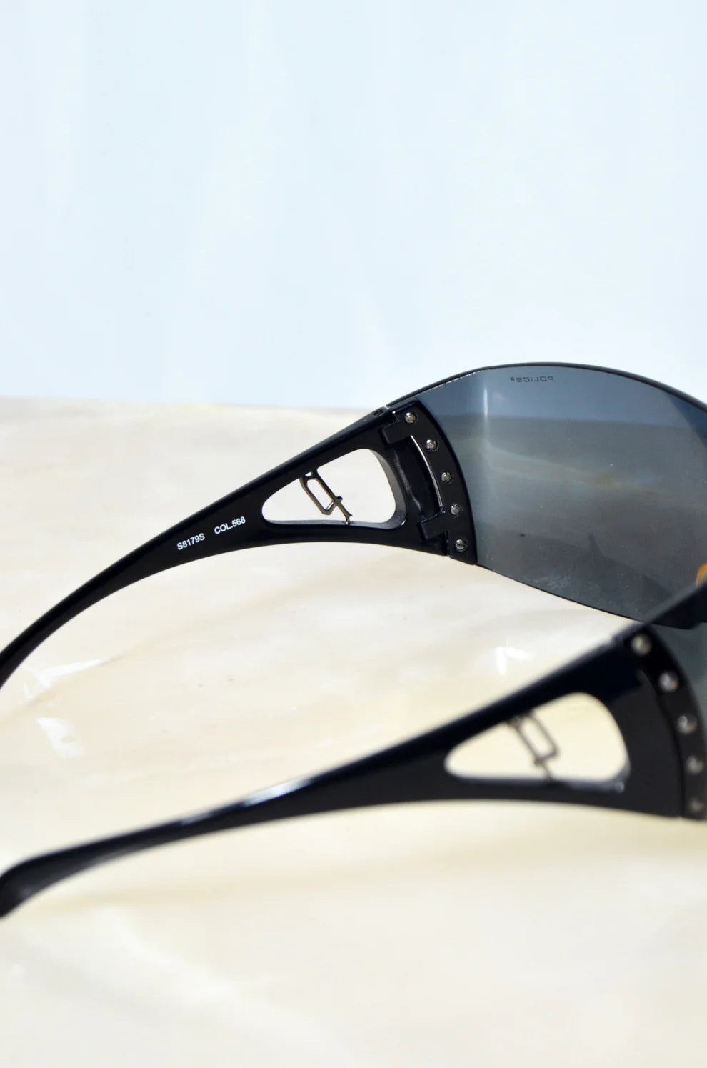 Vintage POLICE Shield Sunglasses — Black