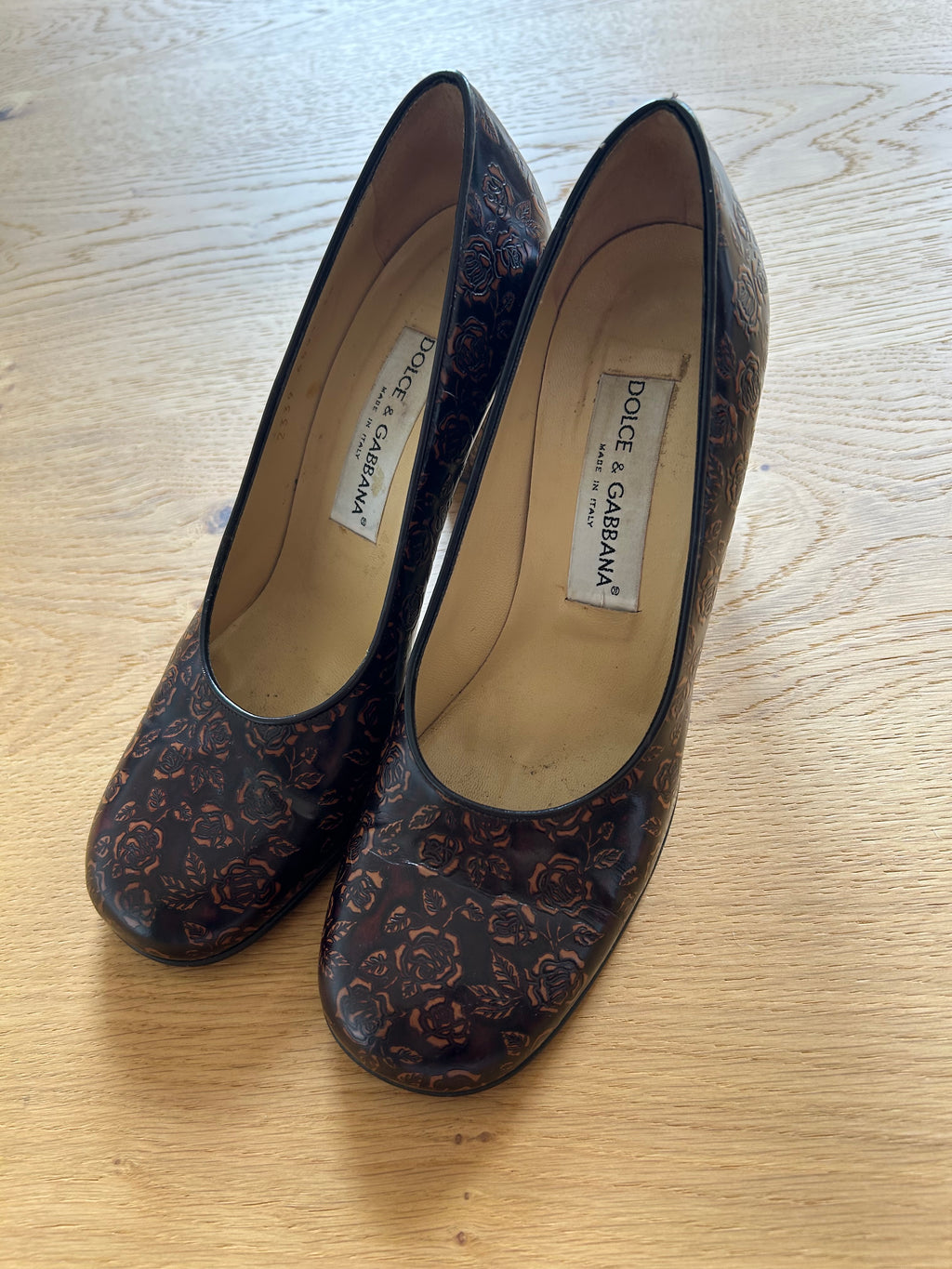 Dolce & Gabbana Floral Pumps