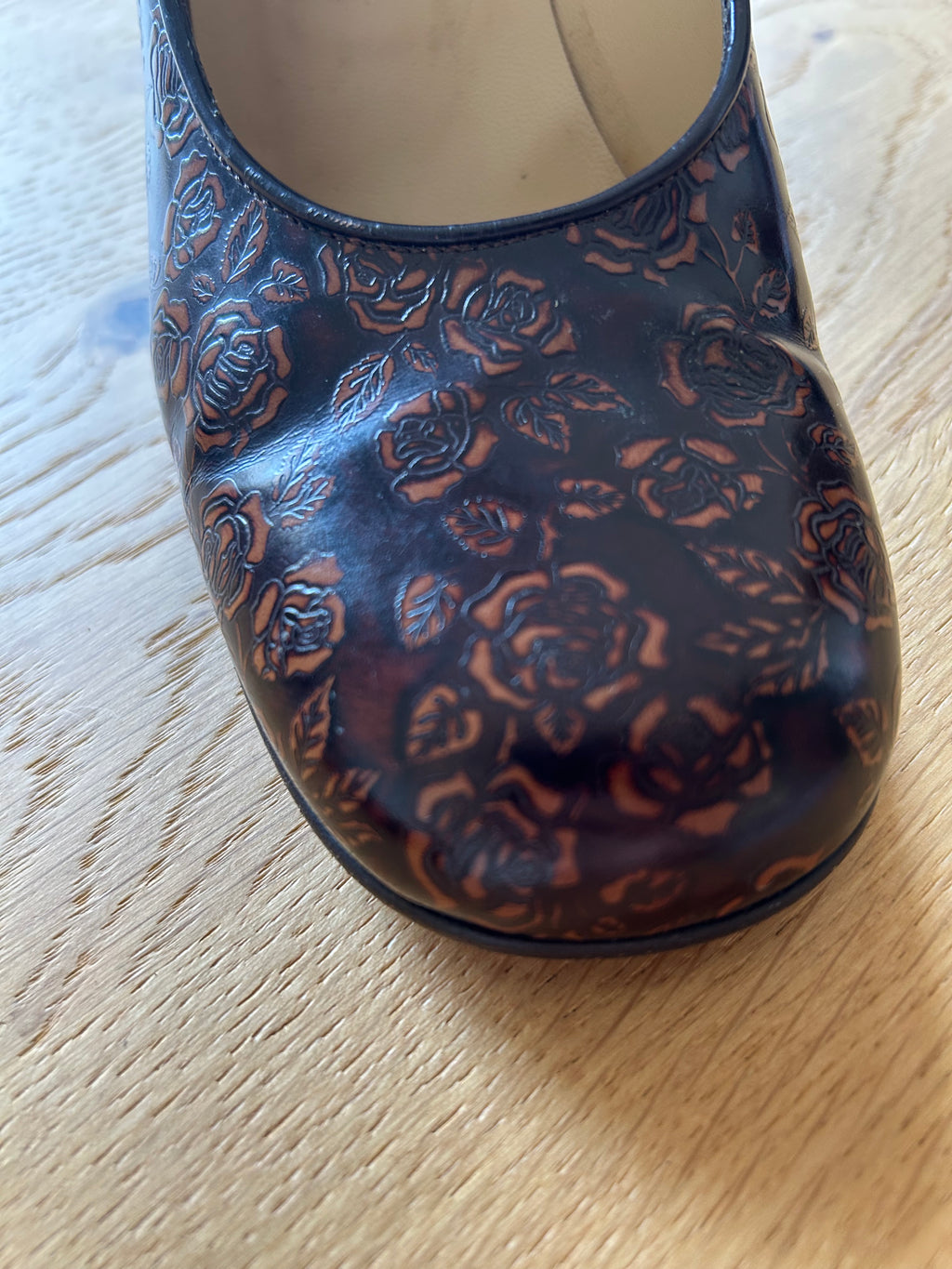 Dolce & Gabbana Floral Pumps