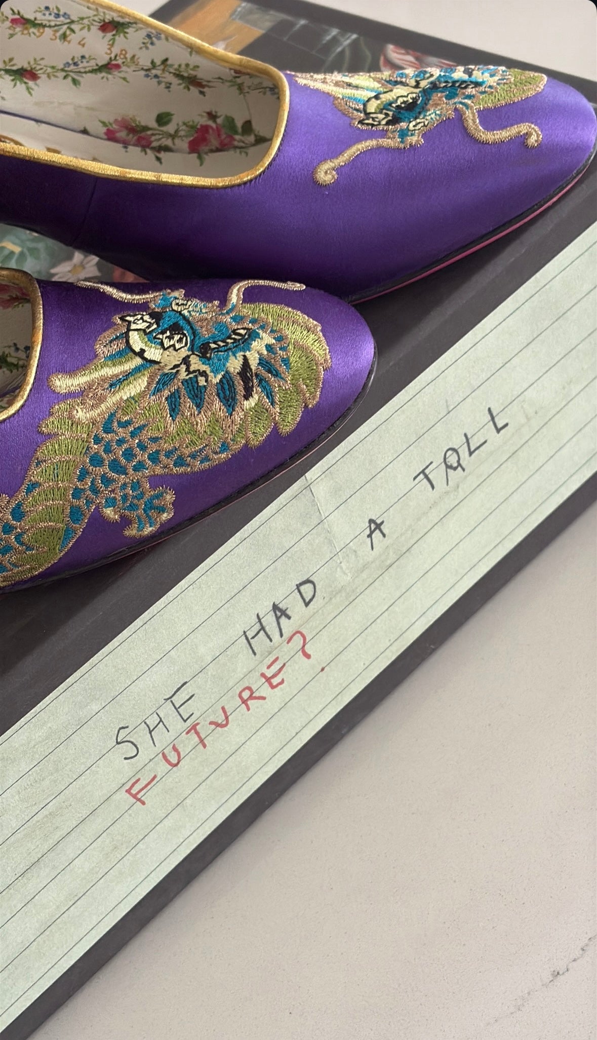 Gucci Caspar Satin Dragon-Embroidered Pumps