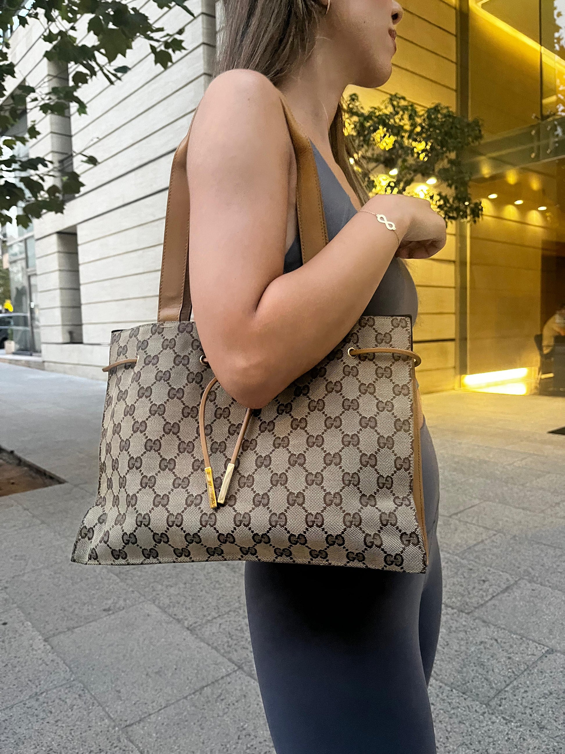 Vintage Gucci tote in GG Supreme Canvas