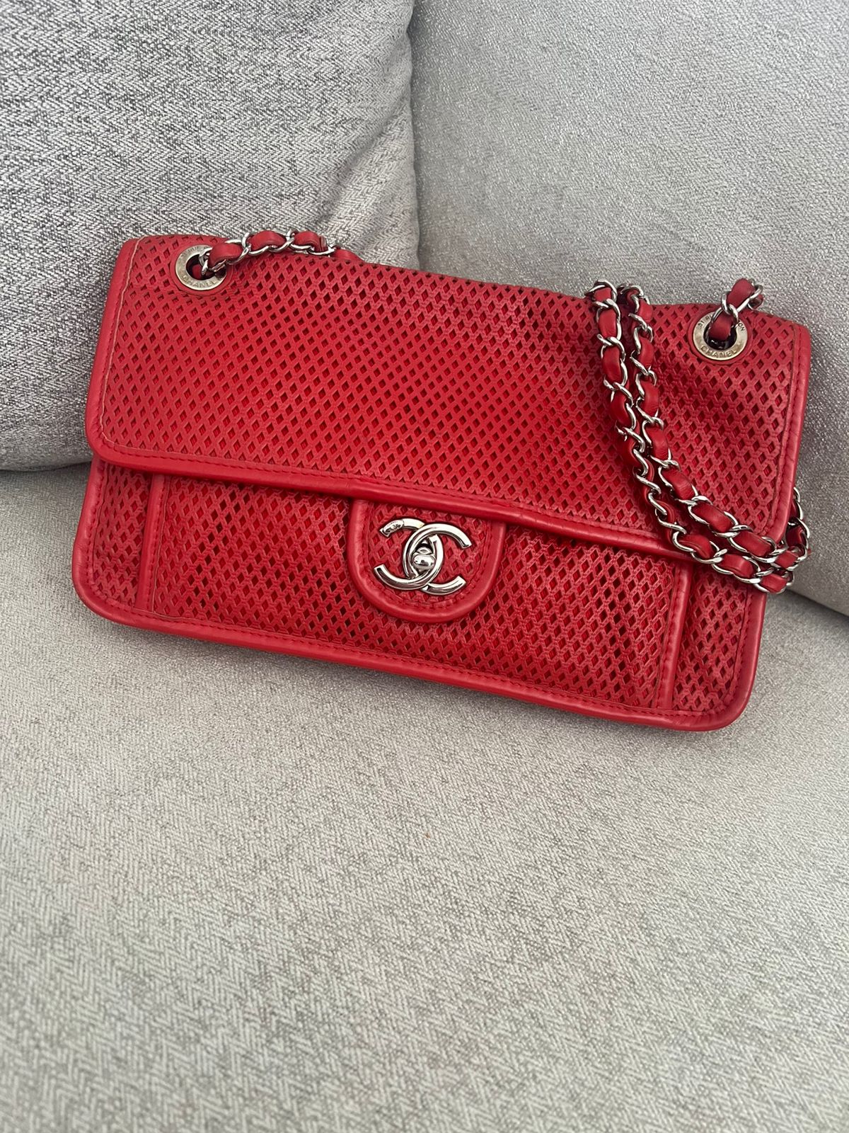 Chanel bag medium size