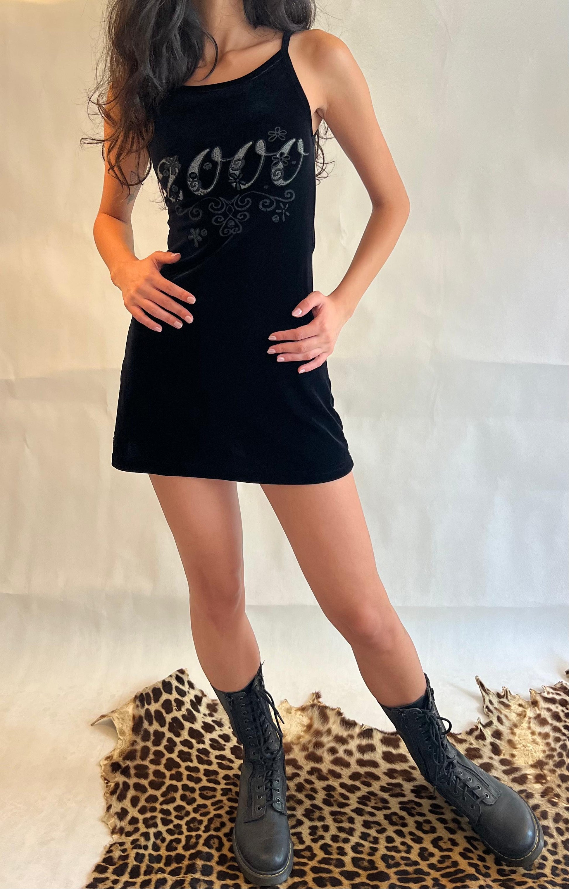 Y2K velvet black dress