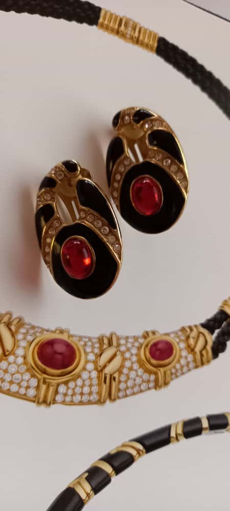 Unique Art Deco Revival Glamour