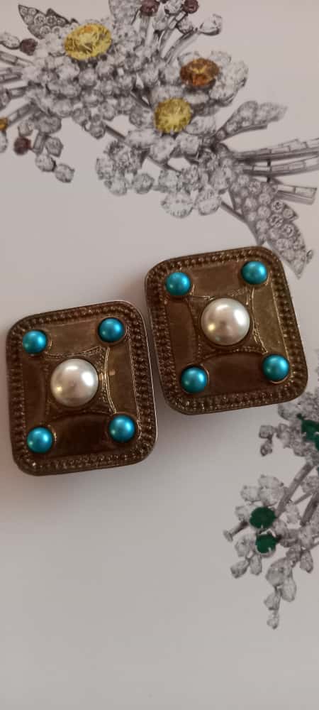 Mid-century Square Cabochon earrings