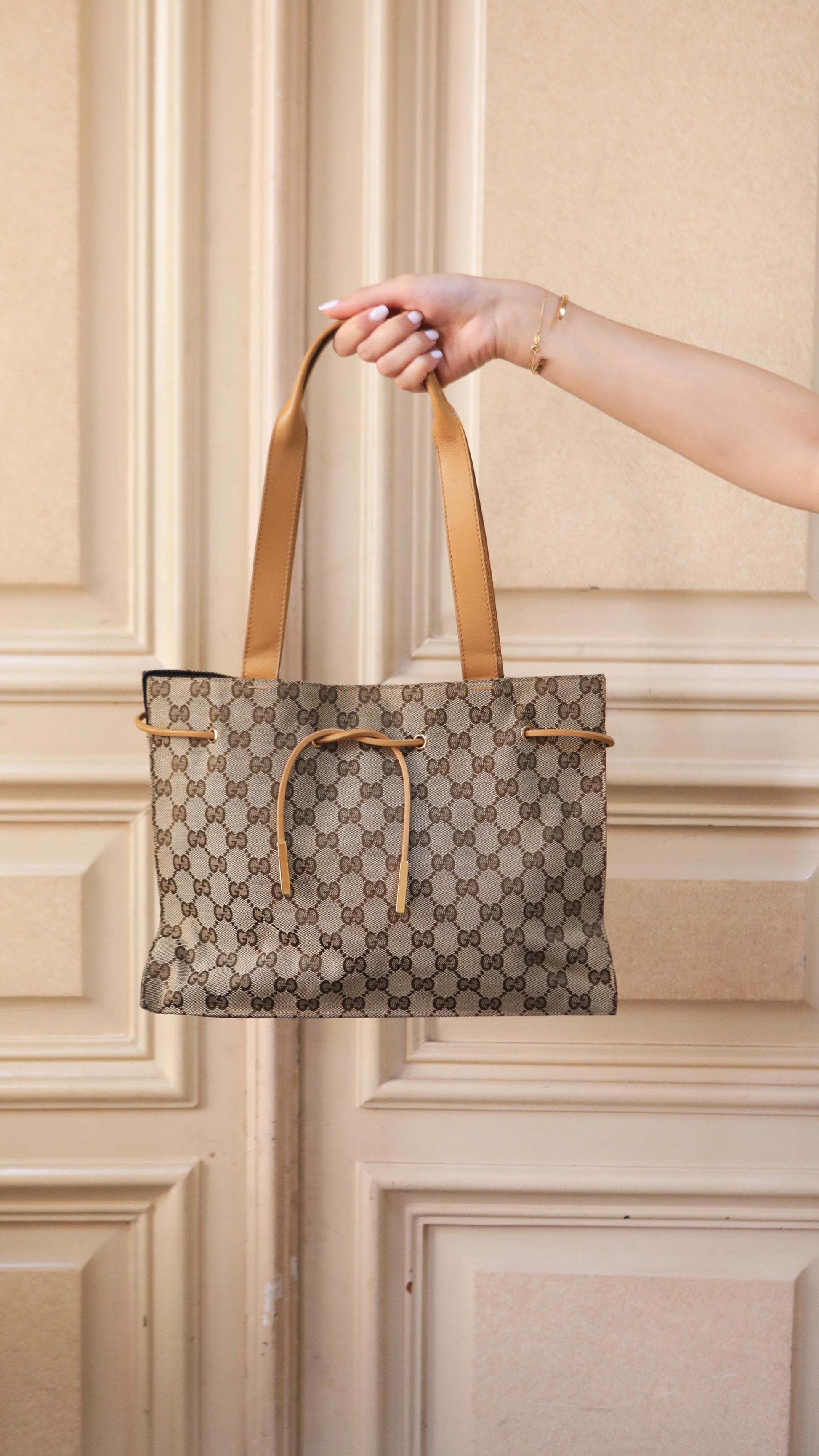 Vintage Gucci tote in GG Supreme Canvas