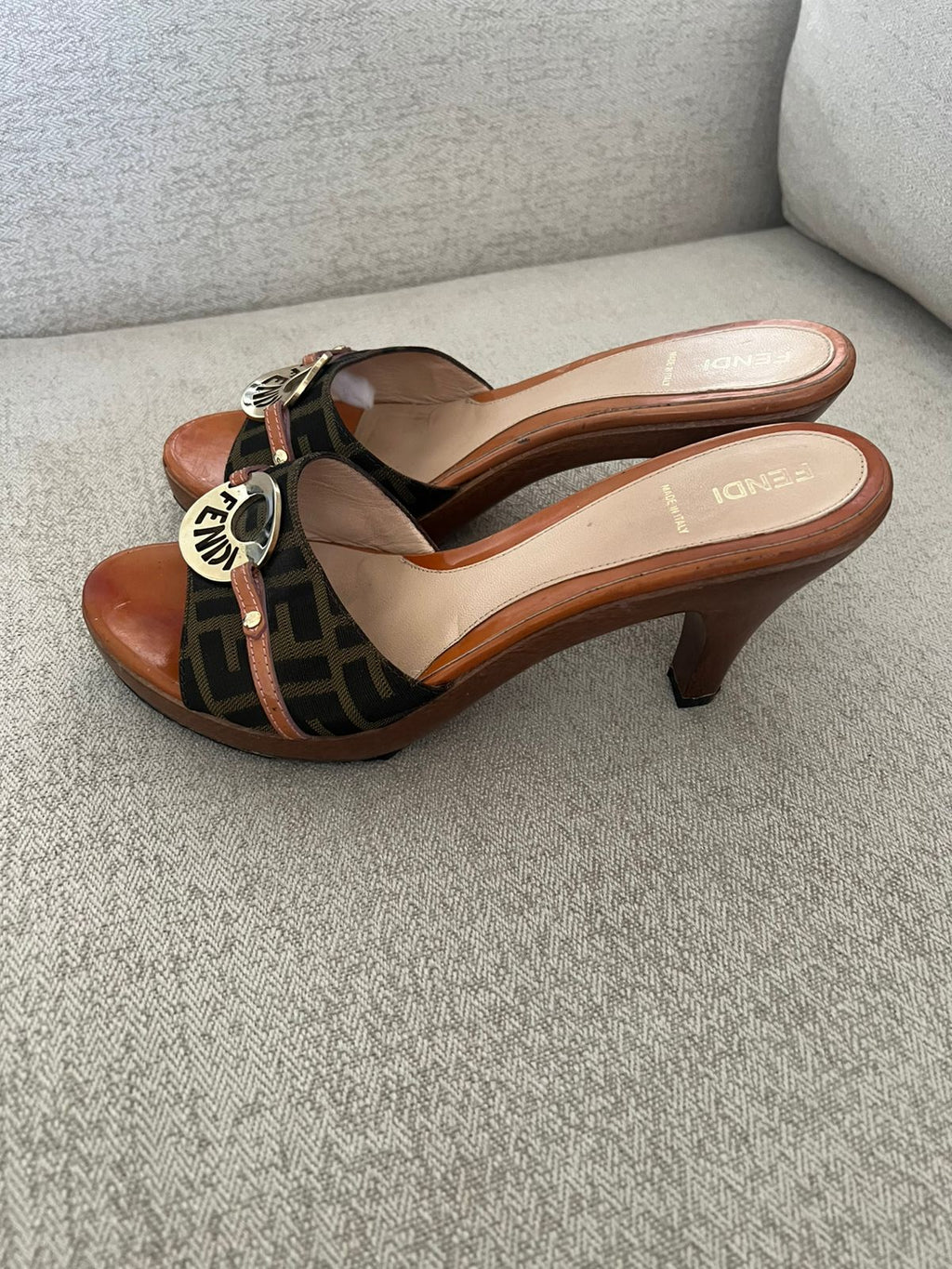Fendi clogs