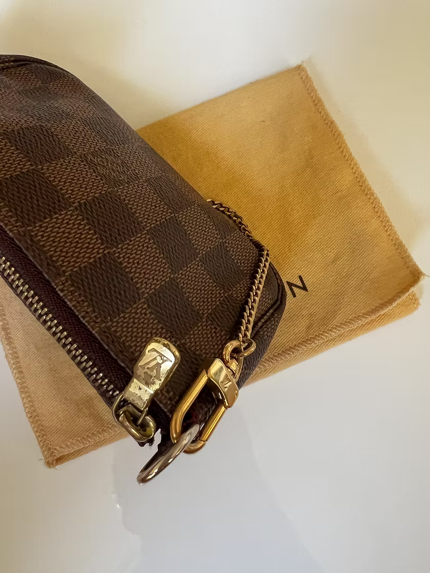 Vintage Louis Vuitton Pochette Accessoires Damier