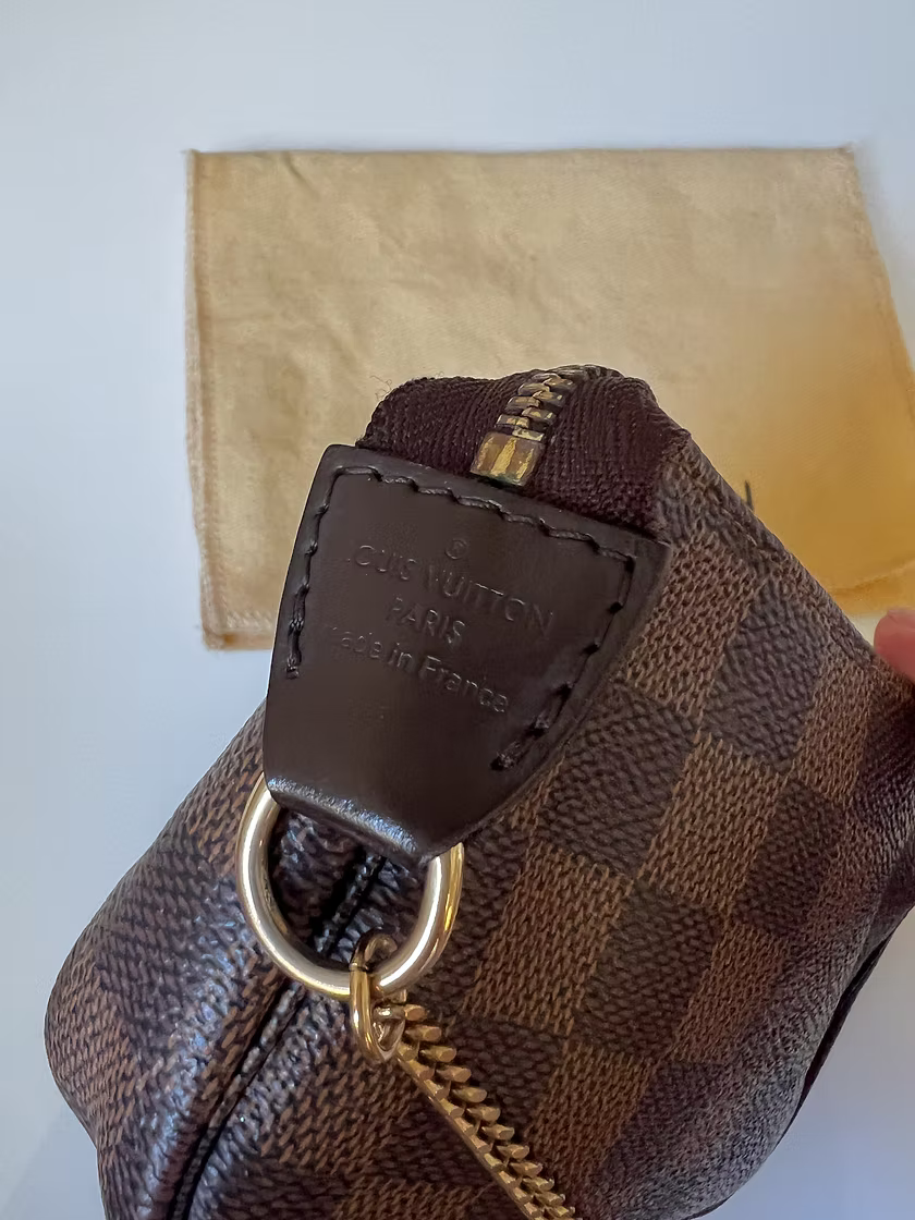 Vintage Louis Vuitton Pochette Accessoires Damier