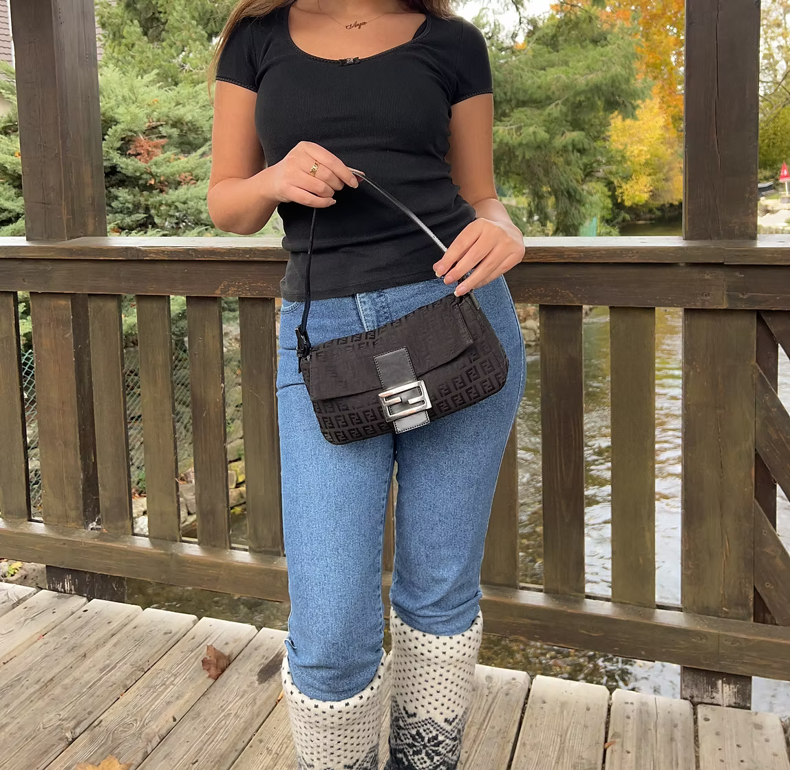 Vintage Fendi Baguette Black